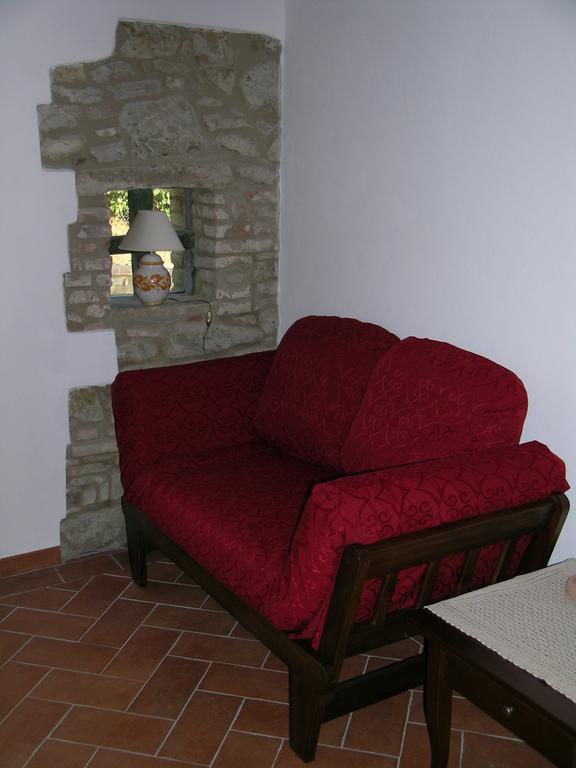 Agriturismo Podere Ossaia Cortona Szoba fotó