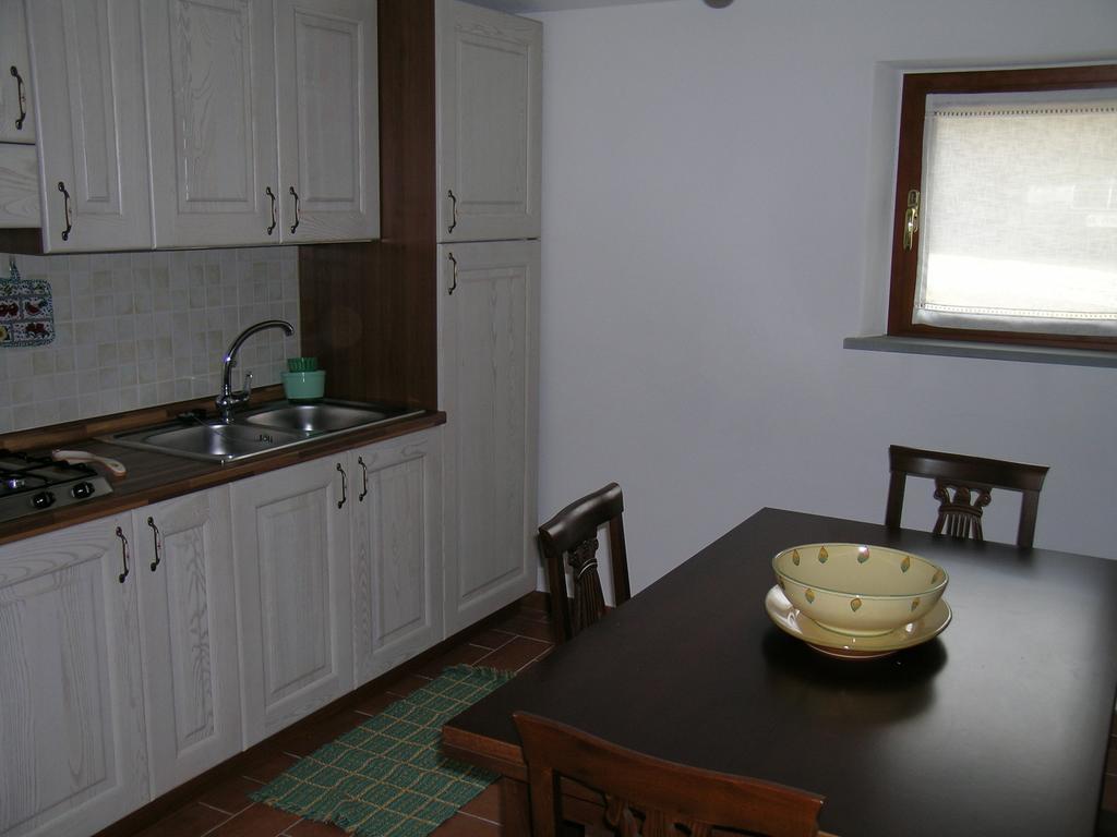 Agriturismo Podere Ossaia Cortona Szoba fotó