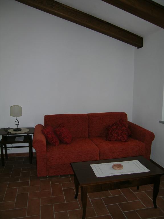Agriturismo Podere Ossaia Cortona Szoba fotó